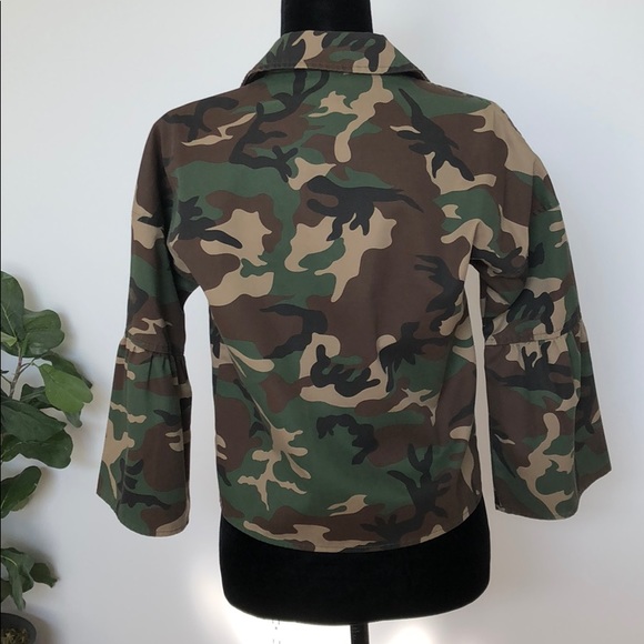 ASOS Noisy May Petite Camo Jacket w fluted sleeves - Picture 5 of 8